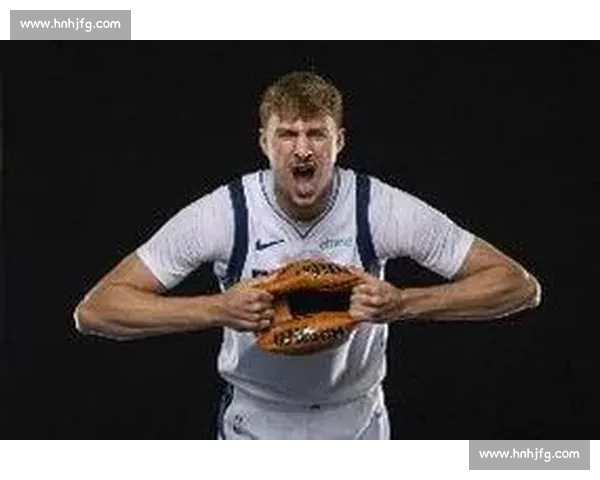 弗拉格满弓隔扣引爆全场!转换进攻成独行侠赢球密码 弗拉格满弓隔扣引爆全场!转换进攻成独行侠赢球密码